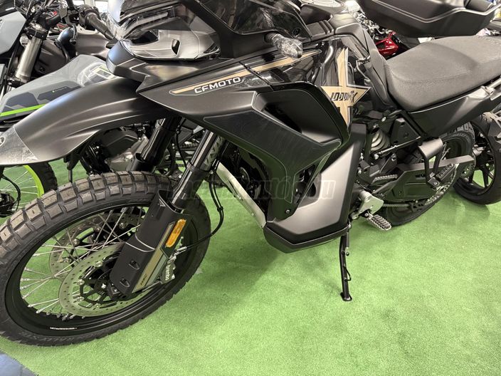 CFMOTO 1000MT-X