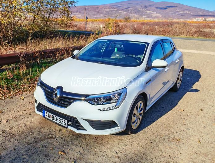 RENAULT MEGANE 1.2 TCe Zen