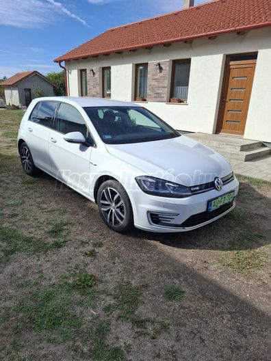VOLKSWAGEN GOLF VII e-Golf