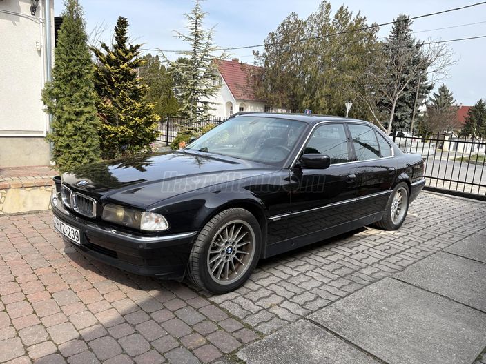 BMW 750