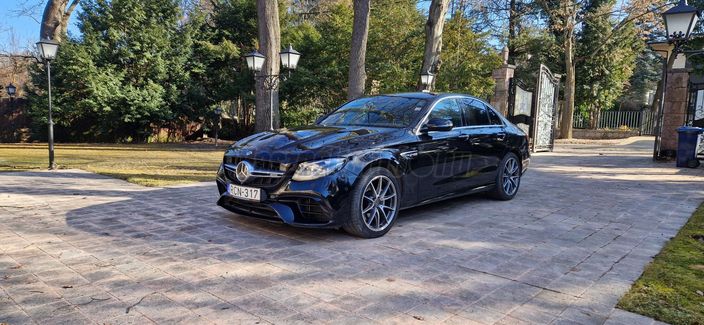 MERCEDES-AMG E 63 4MATIC+ 9G-TRONIC