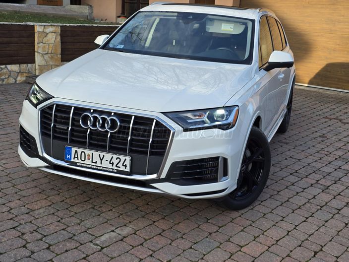 AUDI Q7 55 TFSI Basis quattro Tiptronic ic [7 személy]