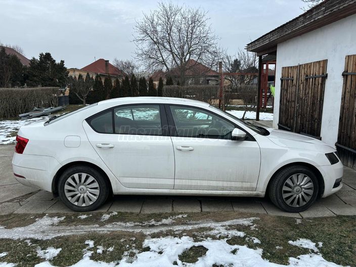 SKODA OCTAVIA 1.0 TSI Active