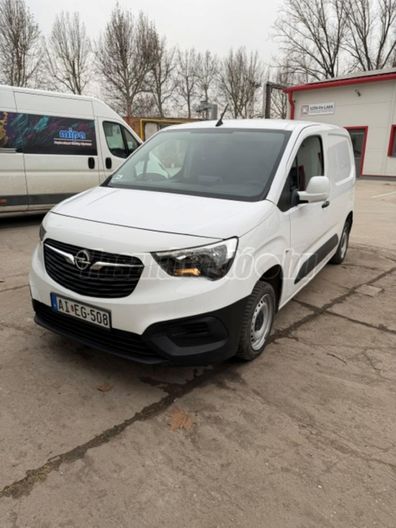 OPEL COMBO Cargo 1.5 DT L1H1 2.0t Dynamic (3 személyes )