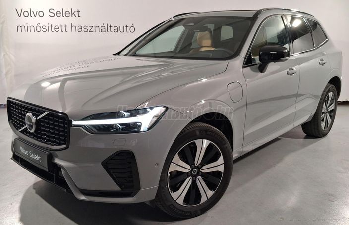 VOLVO XC60 2.0 [T6] Plus Dark AWD Geartronic
