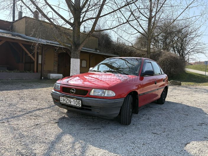OPEL ASTRA F 1.4 Classic GL