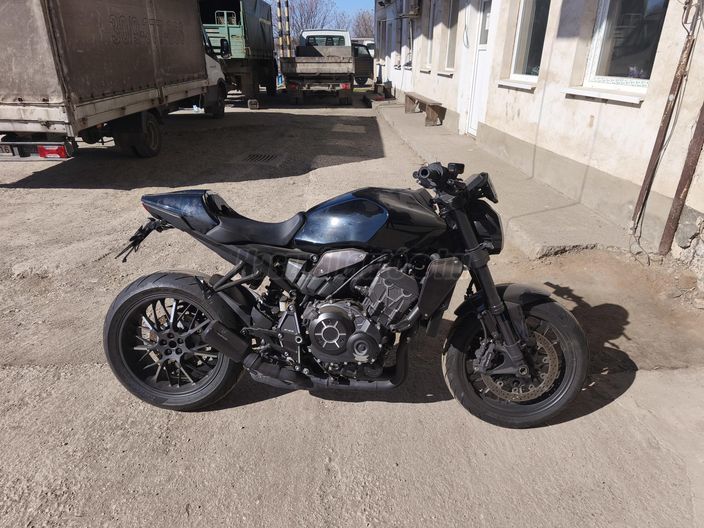 HONDA CB 1000 R+ ABS