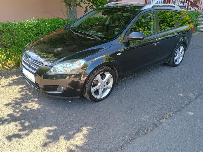 KIA CEE'D 2.0 CRDi TX