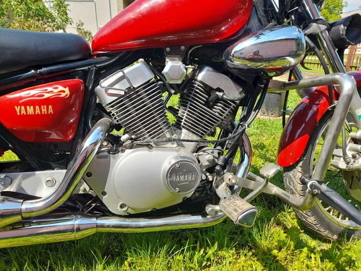 YAMAHA XV 250 (VIRAGO)