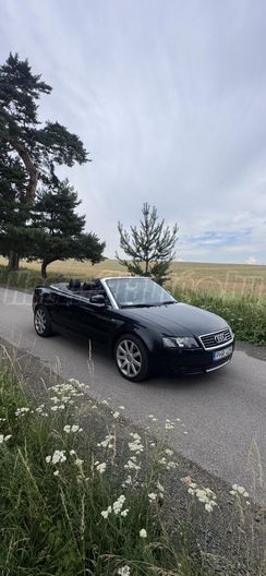 AUDI A4 CABRIO 2.5 V6 TDI