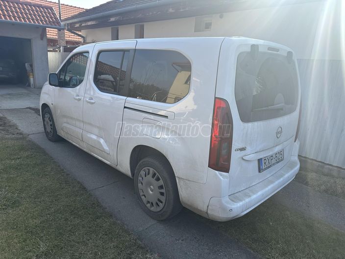 OPEL COMBO Life 1.2 T Enjoy XL (7 személyes )