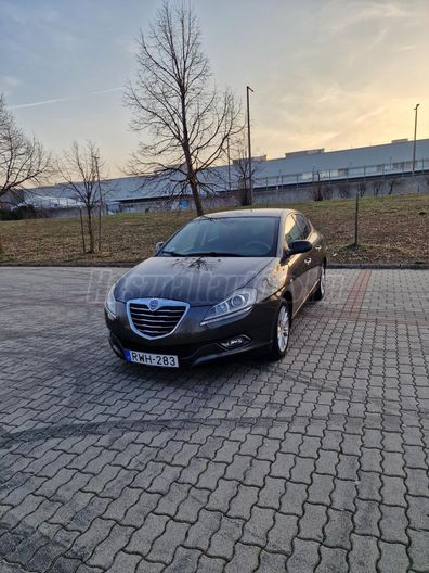 LANCIA DELTA 1.4 T-Jet Silver