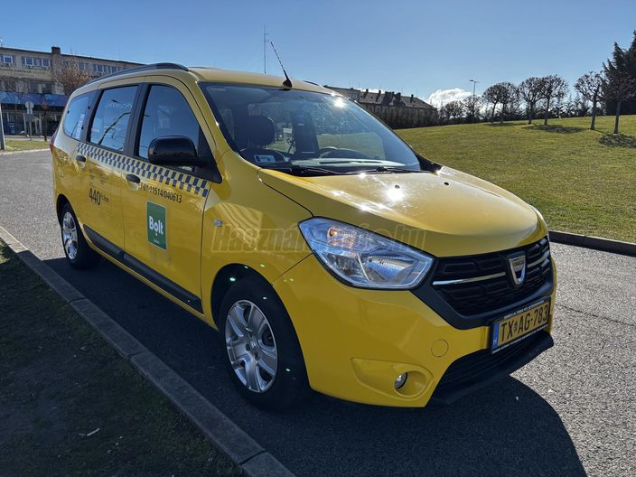 DACIA LODGY 1.3 TCe 15th Celebration DFULL (7 személyes )