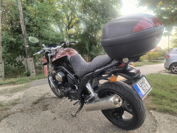 YAMAHA BT 1100