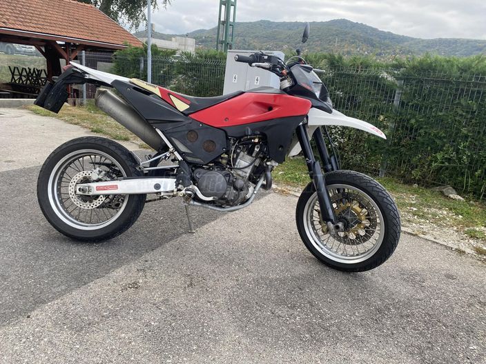 HUSQVARNA SM 610