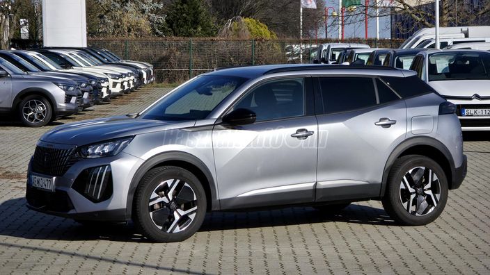 PEUGEOT 2008 1.2 PureTech Allure