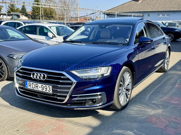 Magyarországon vásárolt!A garanciában cserélt motor-váltó 100000 kilométert futott!