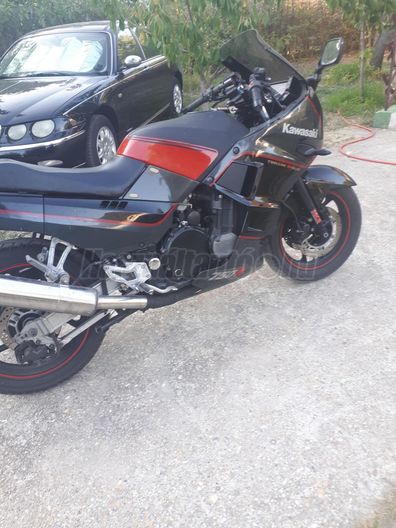 KAWASAKI GPX 750 R