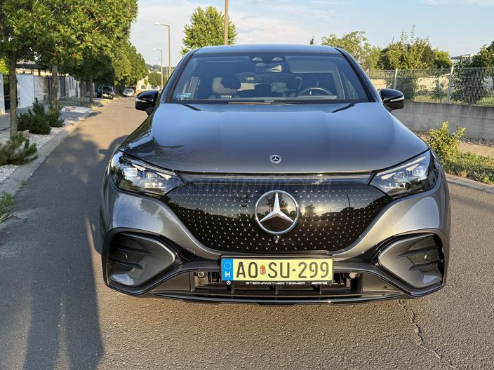 MERCEDES-BENZ EQE SUV