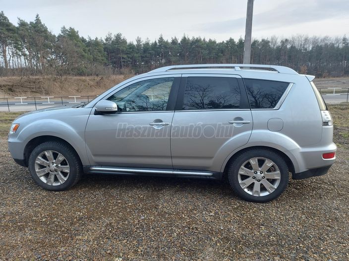 MITSUBISHI OUTLANDER 2.2 DI-D Intense Plus
