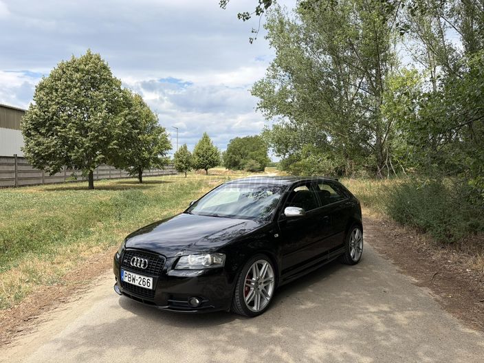 AUDI A3 3.2 V6 quattro Ambition
