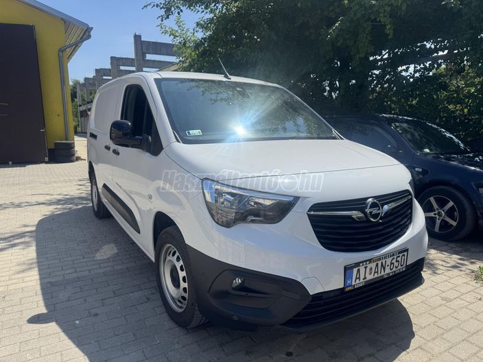 OPEL COMBO Cargo 1.5 DTH L2H1 2.3t (3 személyes )