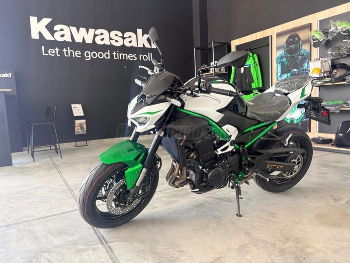 KAWASAKI Z 900