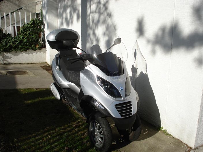 PIAGGIO MP3 250