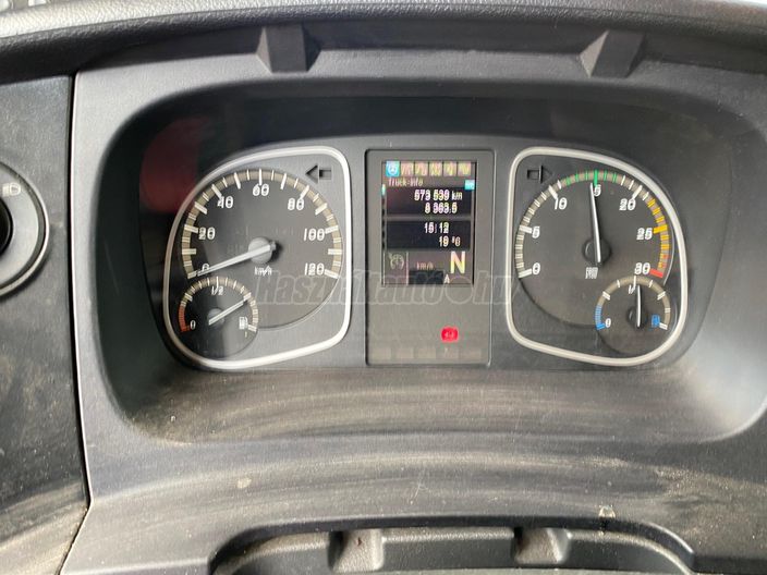 MERCEDES-BENZ 1521