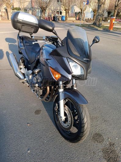 HONDA CBF 600