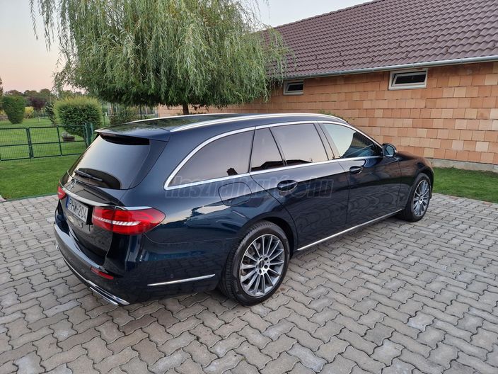MERCEDES-BENZ E 220 d 9G-TRONIC