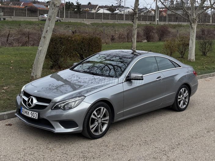 MERCEDES-BENZ E 300 (Automata)