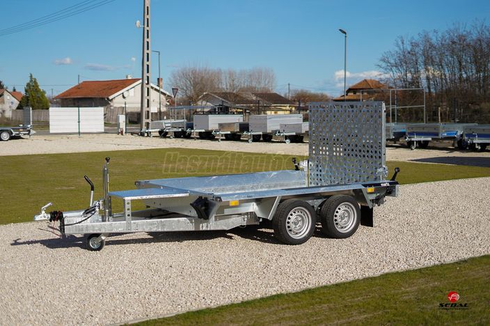 Új Martz Bau 260 gépszállító utánfutó (2700kg)