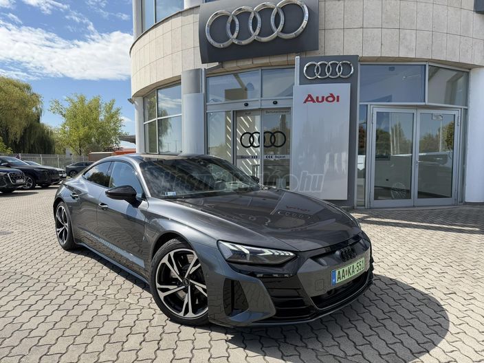AUDI E-TRON GT S