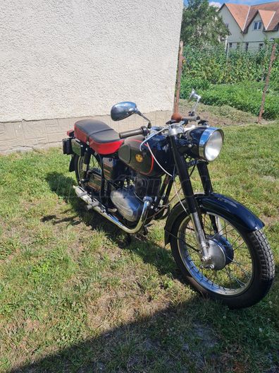 PANNONIA T5