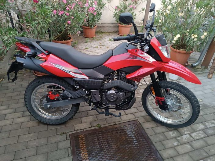 KEEWAY TX 125