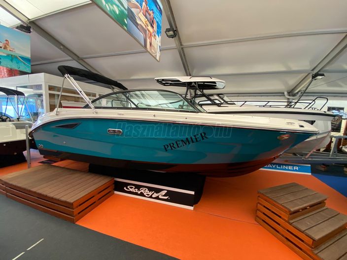 SEA RAY 230SDX ÚJ MOTORCSÓNAK ELADÓ EXTRA KEDVEZMÉNNYEL
