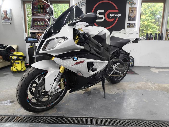 BMW S 1000 RR