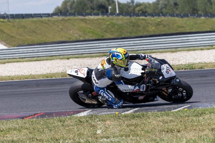 SUZUKI GSX-R 1000