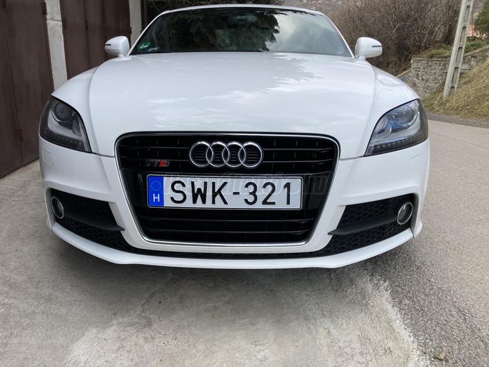 AUDI TT Coupe 2.0 TDI DPF quattro