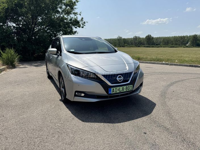 NISSAN LEAF N-Connecta 40kWh (Automata)