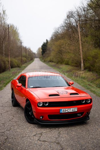 DODGE CHALLENGER