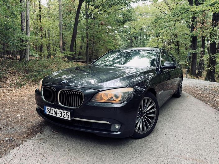 BMW 730