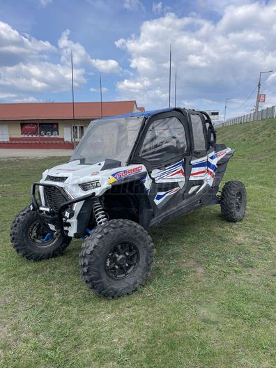 POLARIS RZR 1000 XP