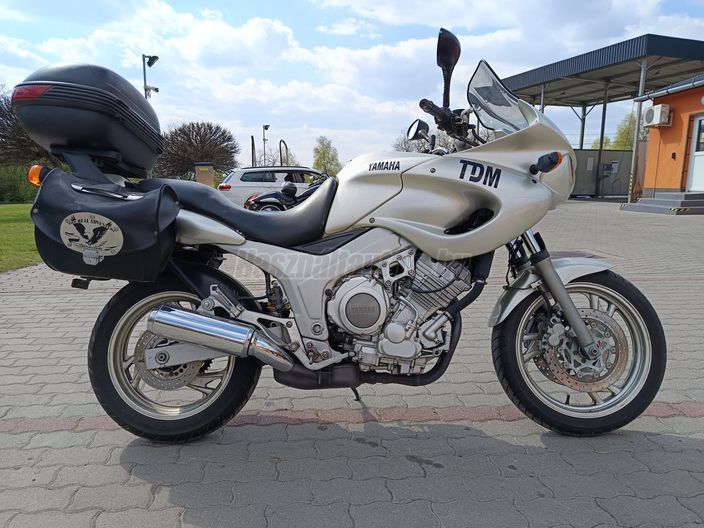 YAMAHA TDM 850