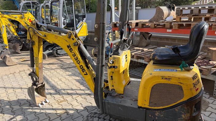 WACKER 803 1 tonnás kis kotró