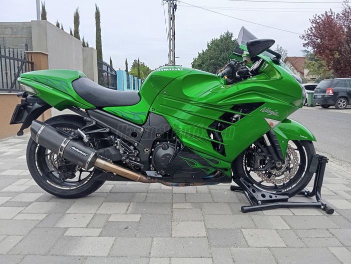 KAWASAKI ZZR 1400