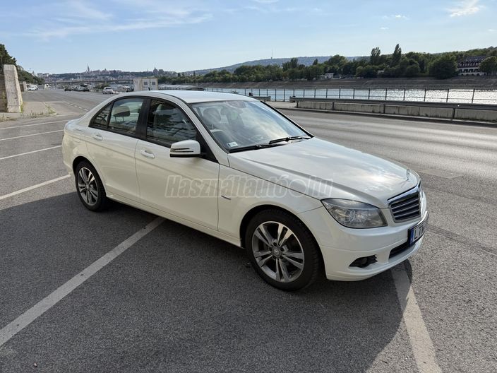 MERCEDES-BENZ C 180 CGI BlueEFFICIENCY Classic