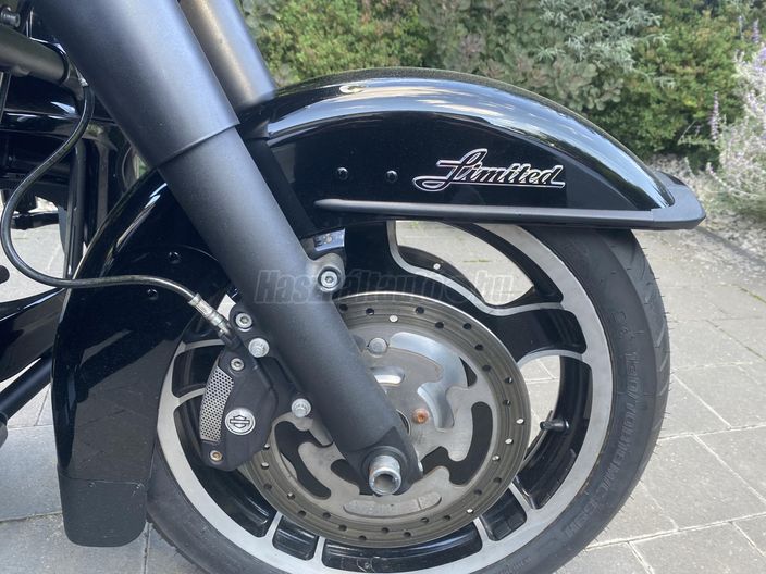 HARLEY-DAVIDSON STREET GLIDE SPECIAL