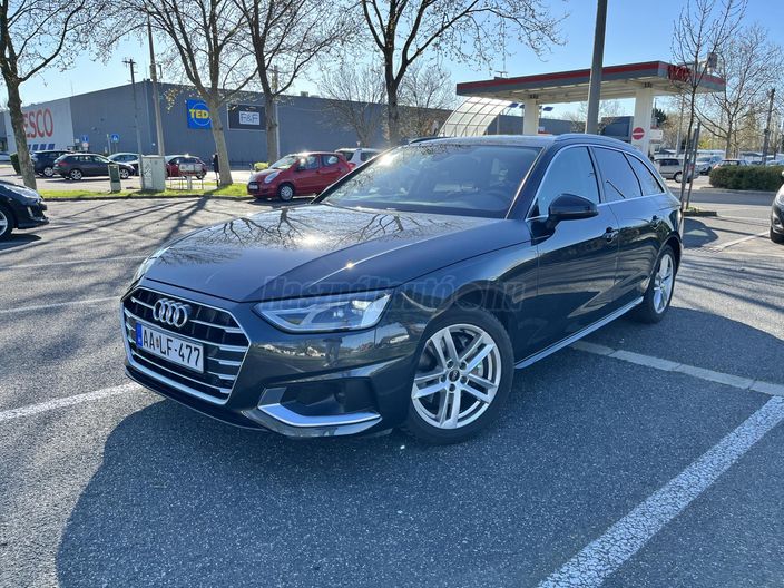 AUDI A4 Avant 40 TFSI Advanced S-tronic